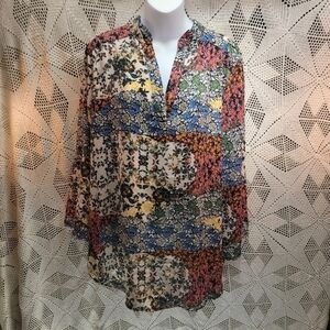Liberty Love XL multi color blouse.  Long sleeves with 3/4 option